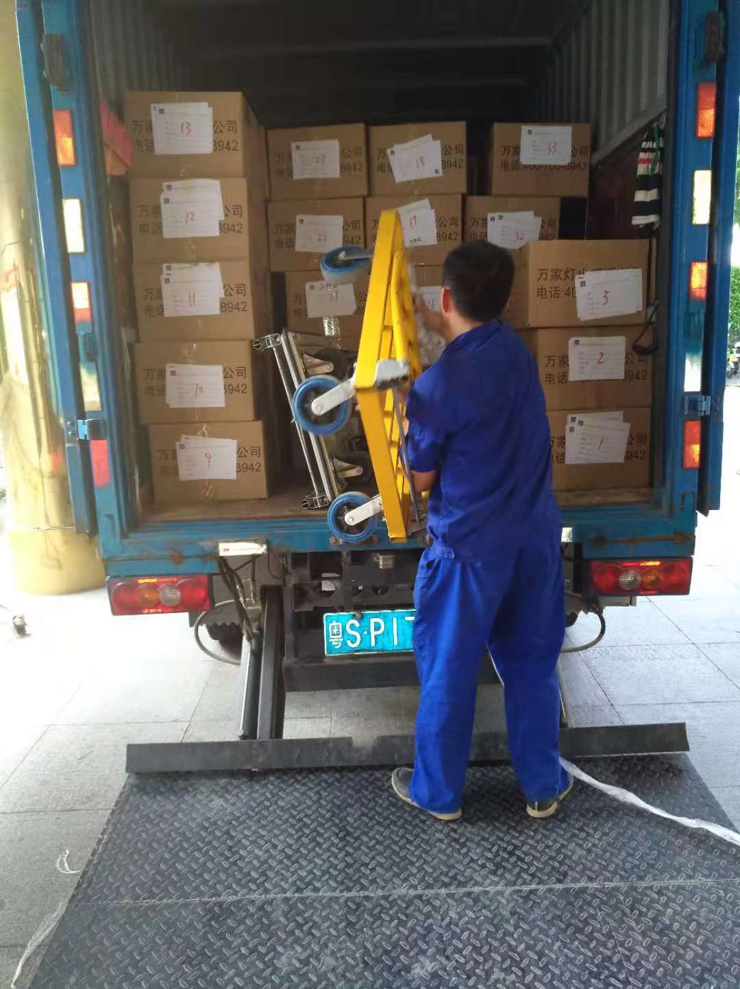  在深圳搬家怎么办，优贝娱乐搬家公司告诉你！